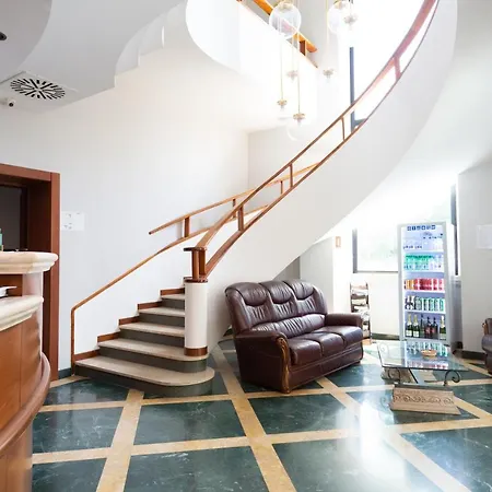 赛尔瓦拉公园酒店 酒店 4*