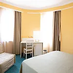 Ξενοδοχείο Cervara Park 4*